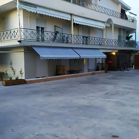 Luxury Beachfront * Βόλος